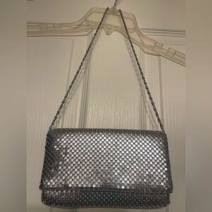 SILVER CLUTCH - VERY GOOD CONDITION!